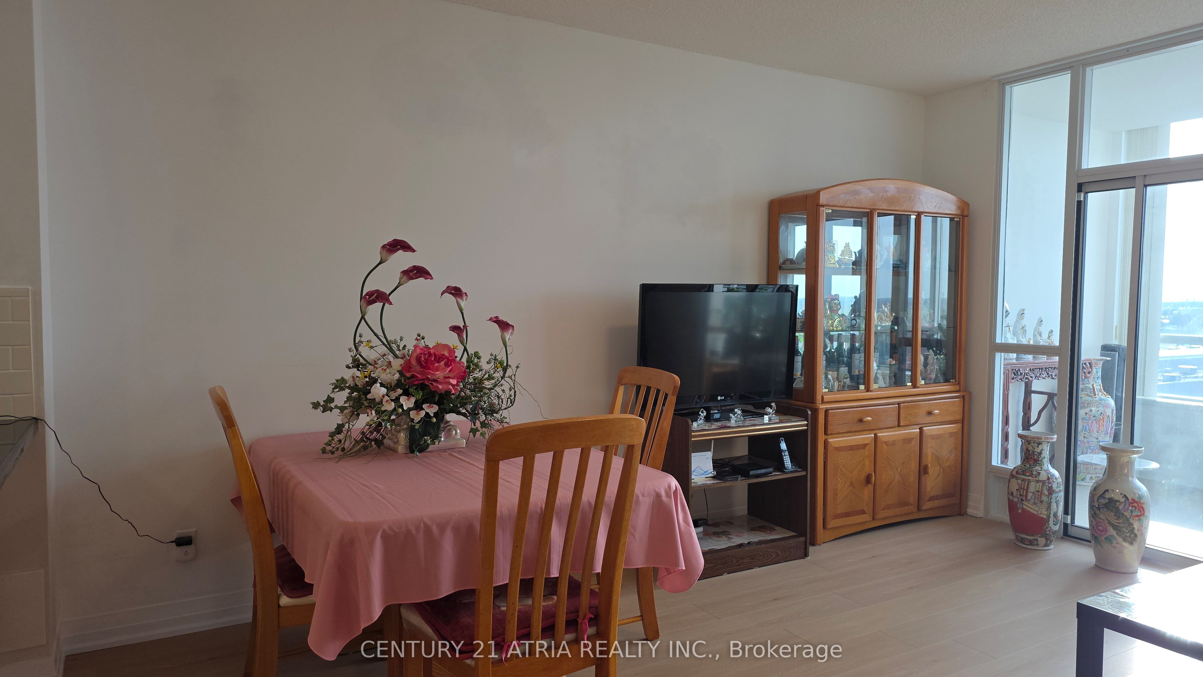 7363 Kennedy Road PH06