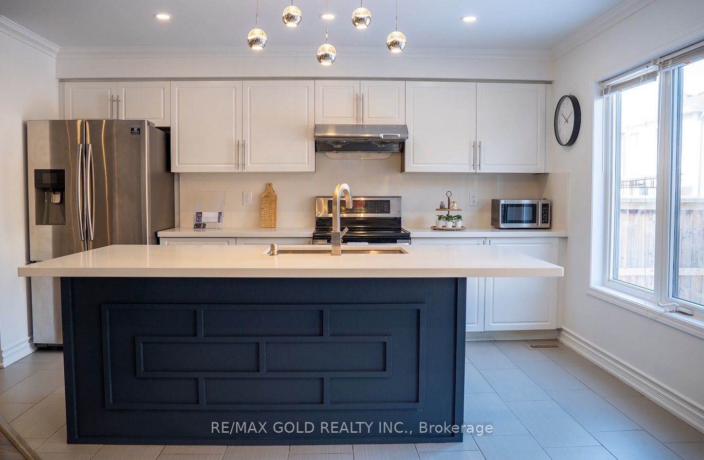 7702 Buckeye Crescent