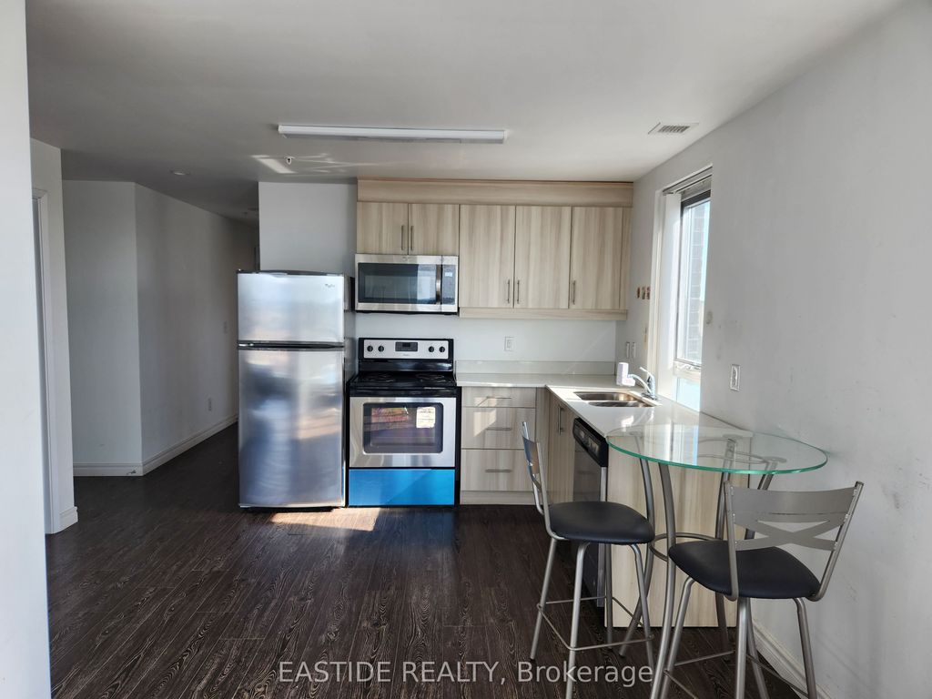 Photo of 158 King Street N #1805, Waterloo, ON N2J 2Y2 (MLS # X12726702)