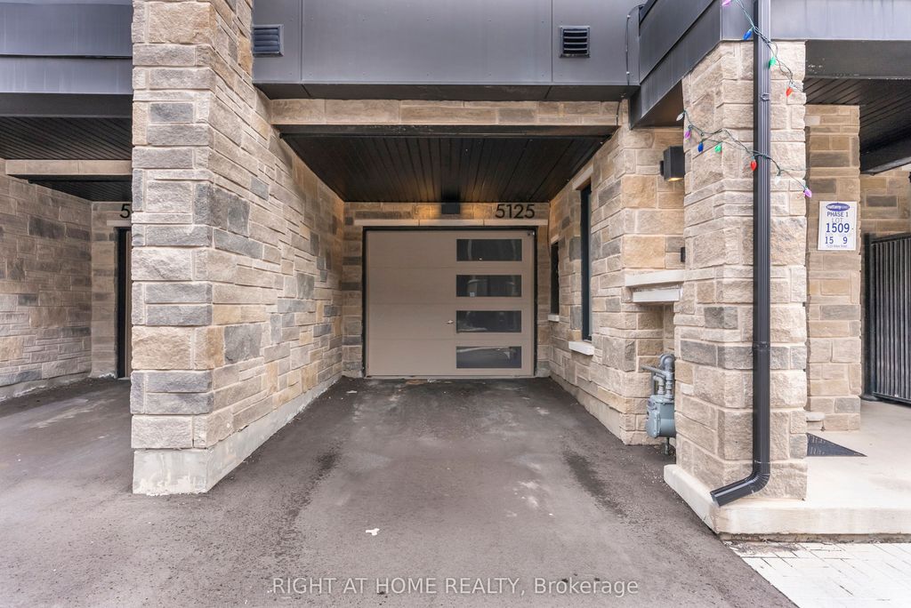 Photo of 5125 Vetere Street, Mississauga, ON L5M 2S8 (MLS # W12937962)