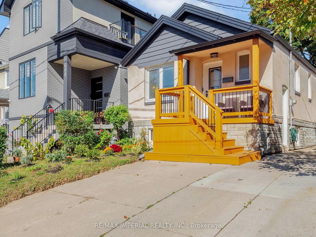 Photo of 598 Ridelle Avenue, Toronto, ON M6B 1K9 (MLS # W12436146)