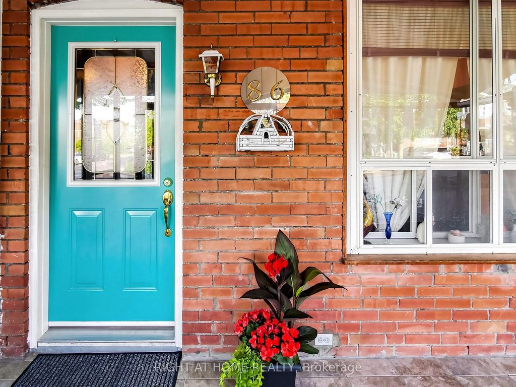 Photo of 86 Caithness Avenue, Toronto, ON M4J 3Y1 (MLS # E13413344)