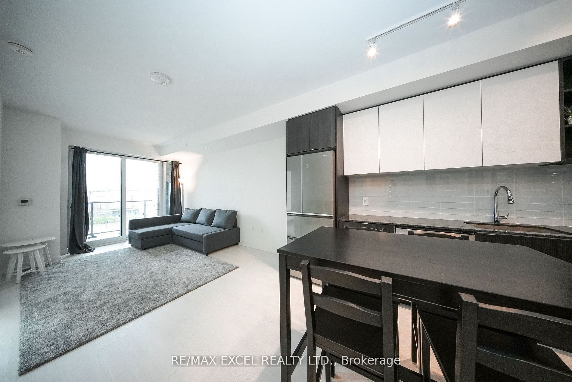 100 Eagle Rock Way 324