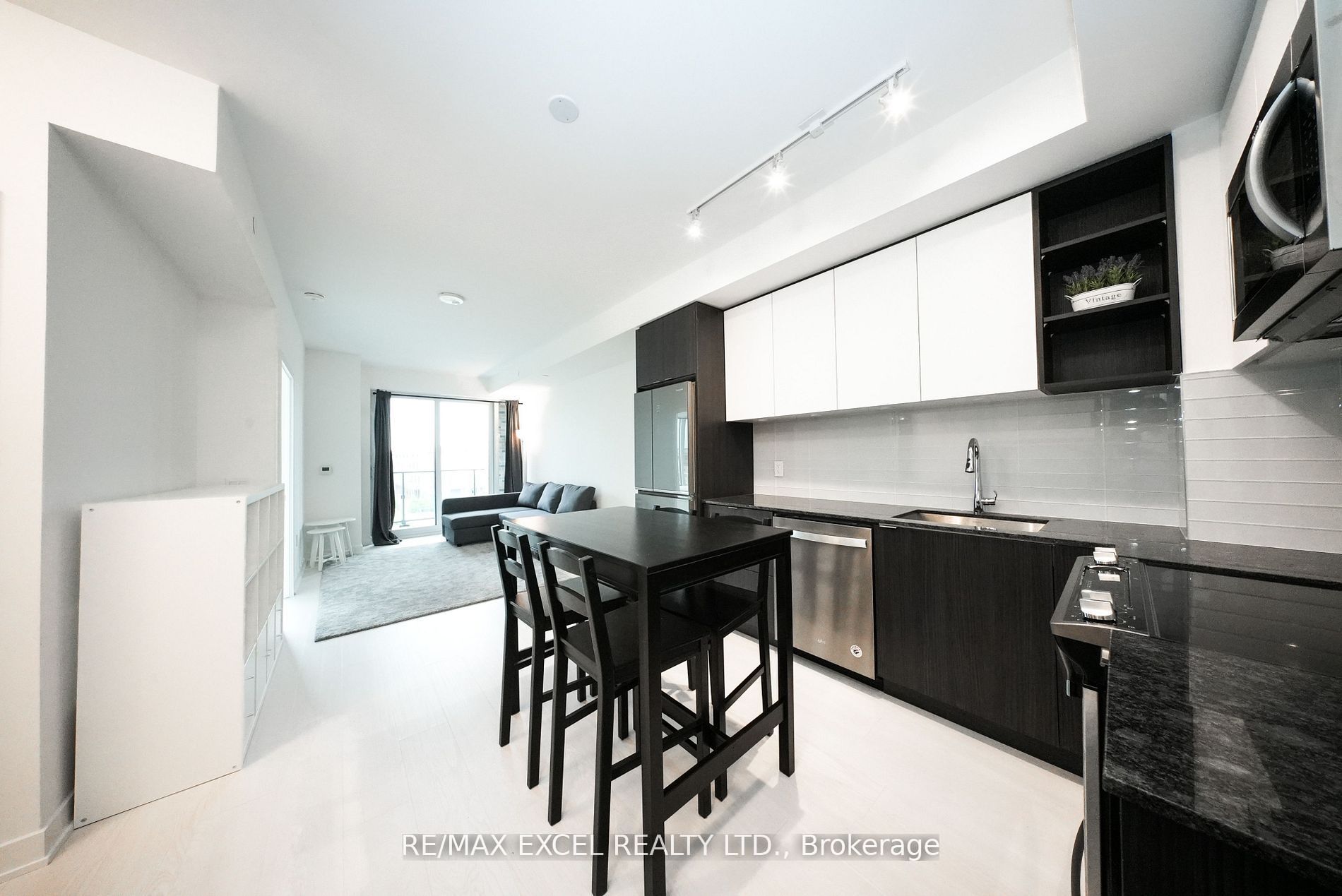 100 Eagle Rock Way 324