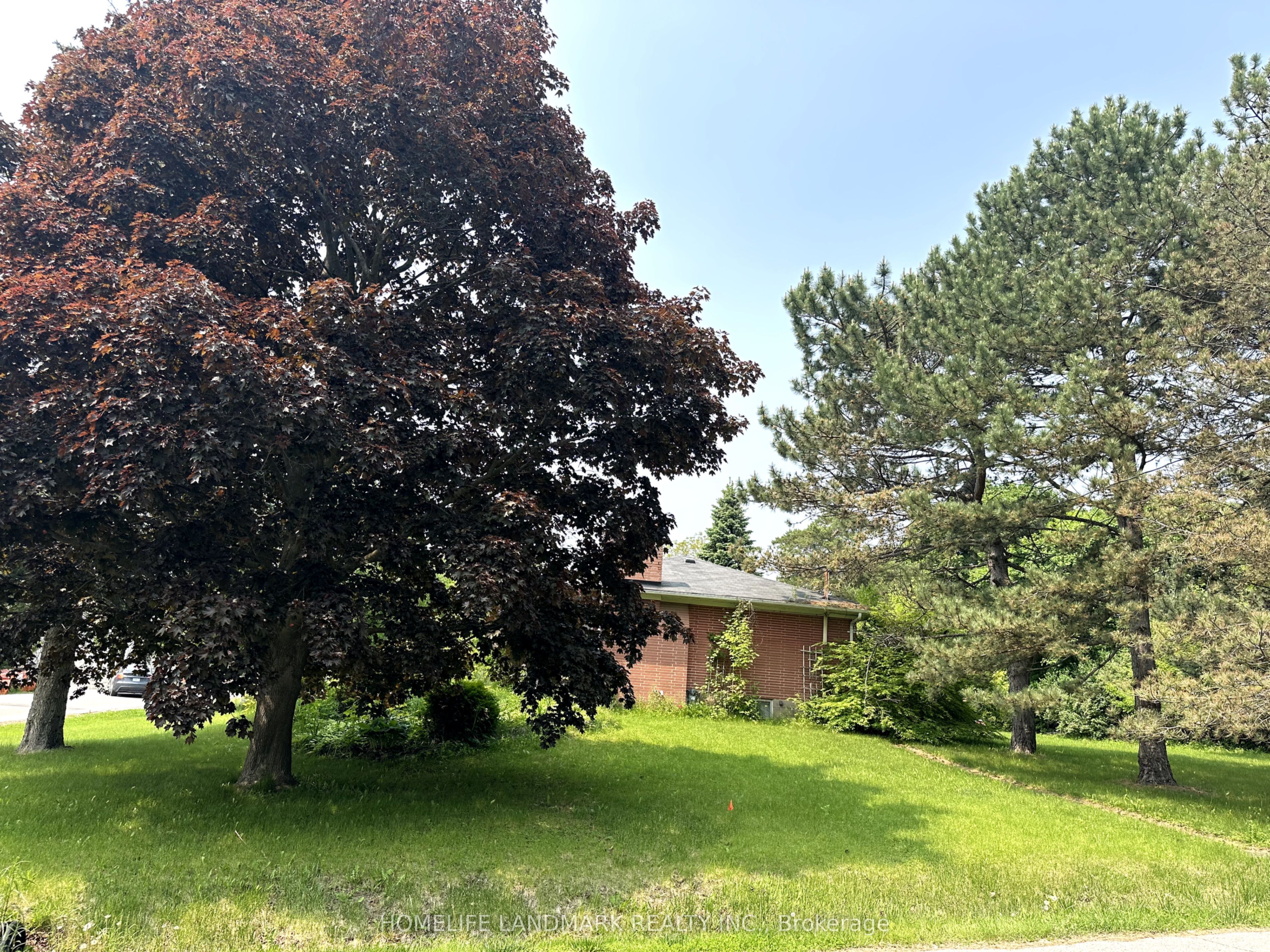 21 Grandview Boulevard