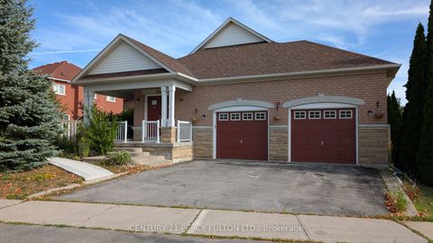 28 Rouge Bank Drive Markham ON L3S 4C7