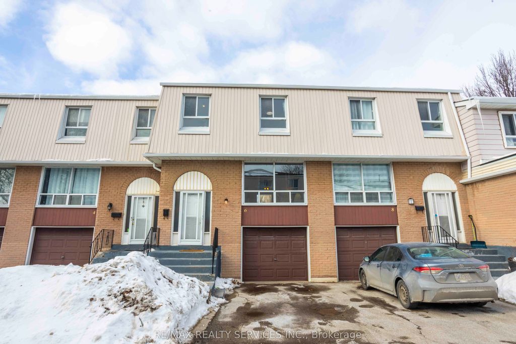 Photo of 806 Stainton Drive #6H, Mississauga, ON L5C 2T2 (MLS # W12789046)