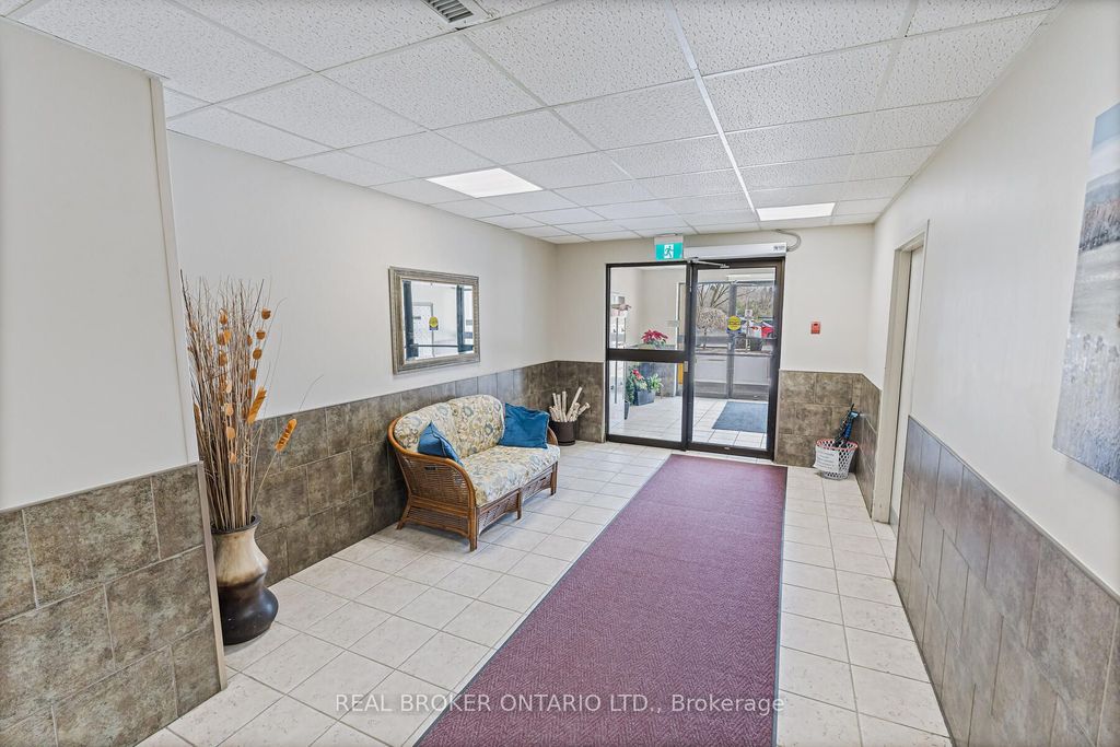Photo of 358 Waterloo Avenue #606, Guelph, ON N1H 7Y3 (MLS # X12984654)