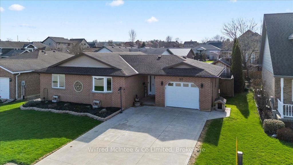 Photo of 32 West River Road, Brockton, ON N0G 2V0 (MLS # X13019576)