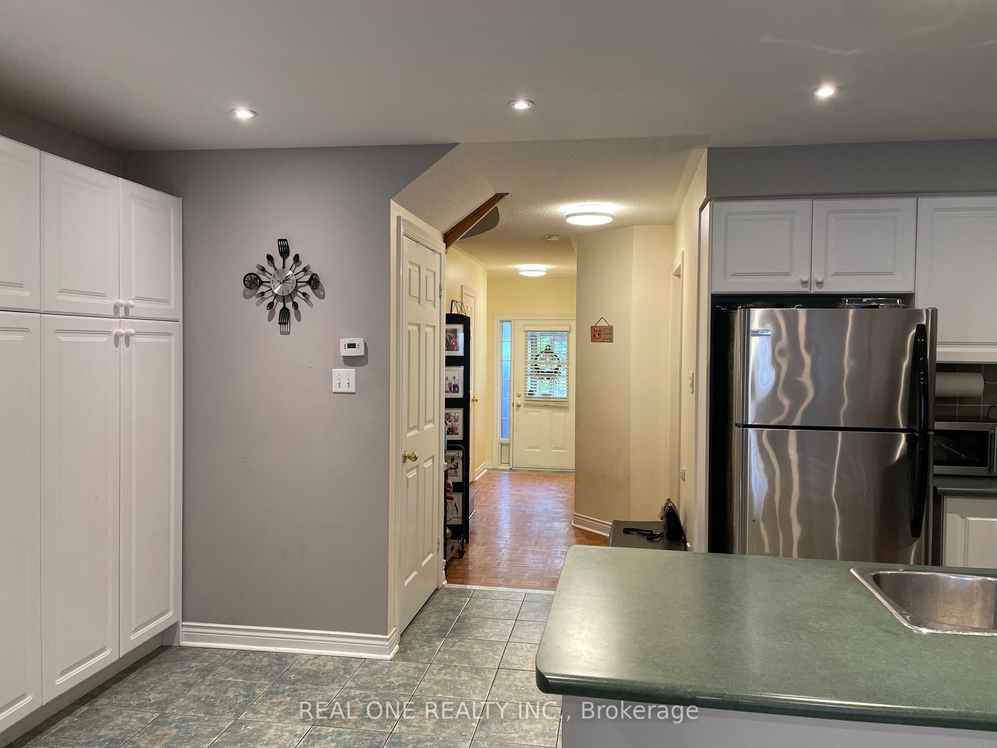 96 Ruby Crescent