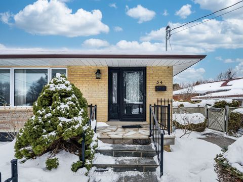 Photo of 34 Waterfield Drive, Toronto, ON M1P 3W7 (MLS # E12784684)