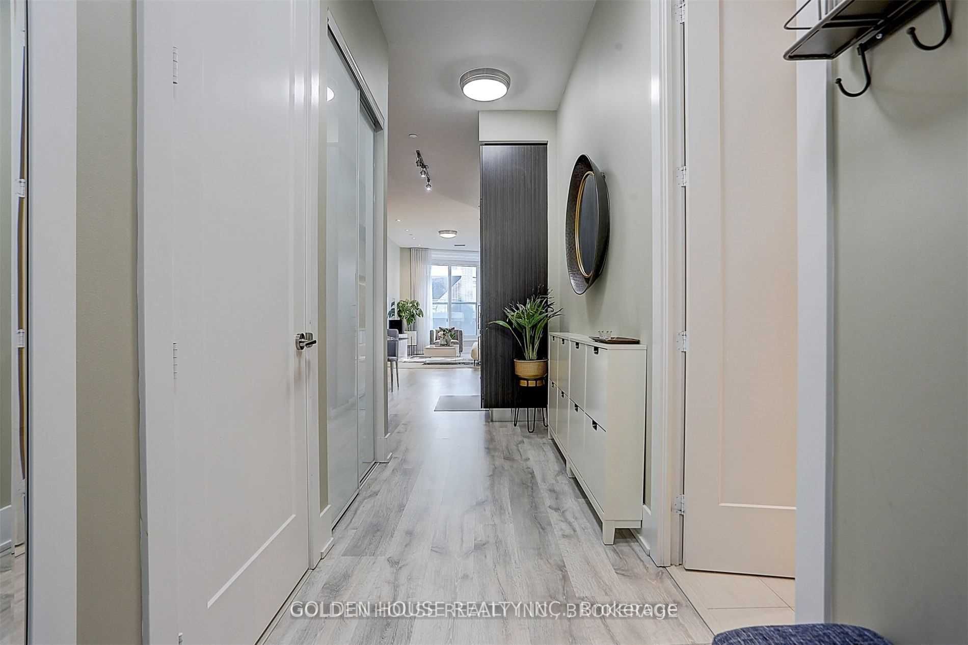 55 Merchants'  Wharf N/A 211