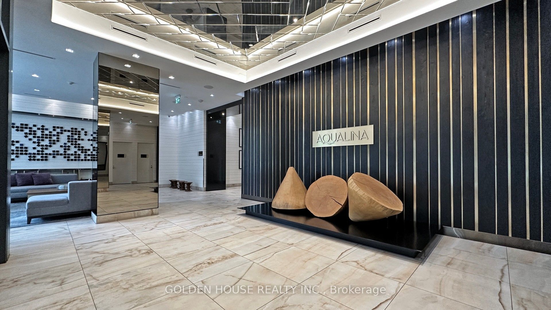 55 Merchants'  Wharf N/A 211