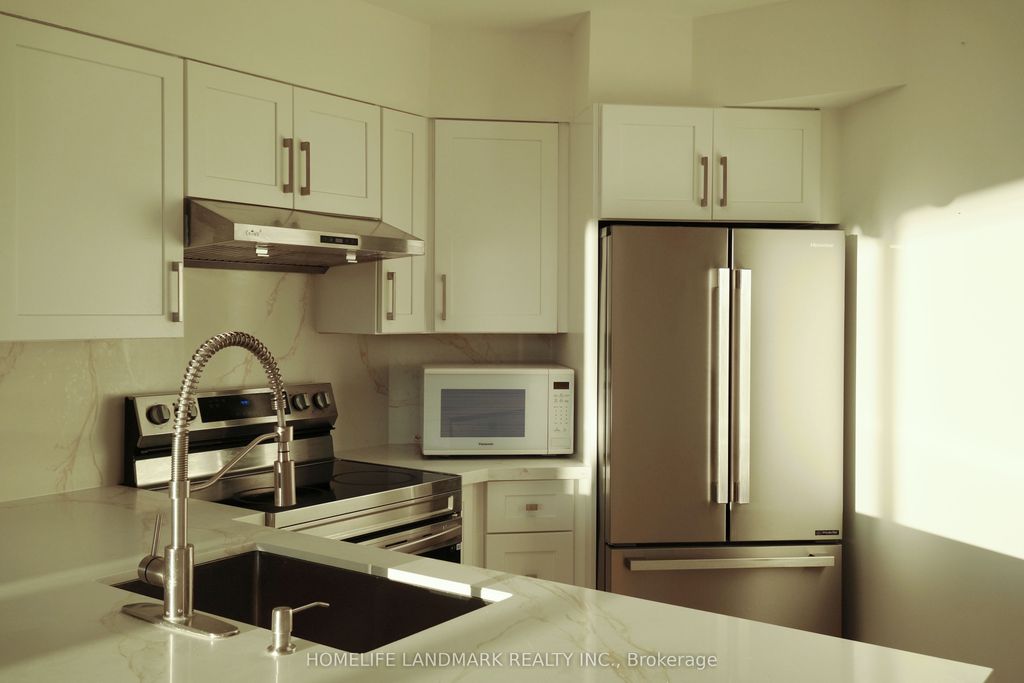 Photo of 750 Bay Street #2205, Toronto, ON M5G 1N6 (MLS # C12459350)