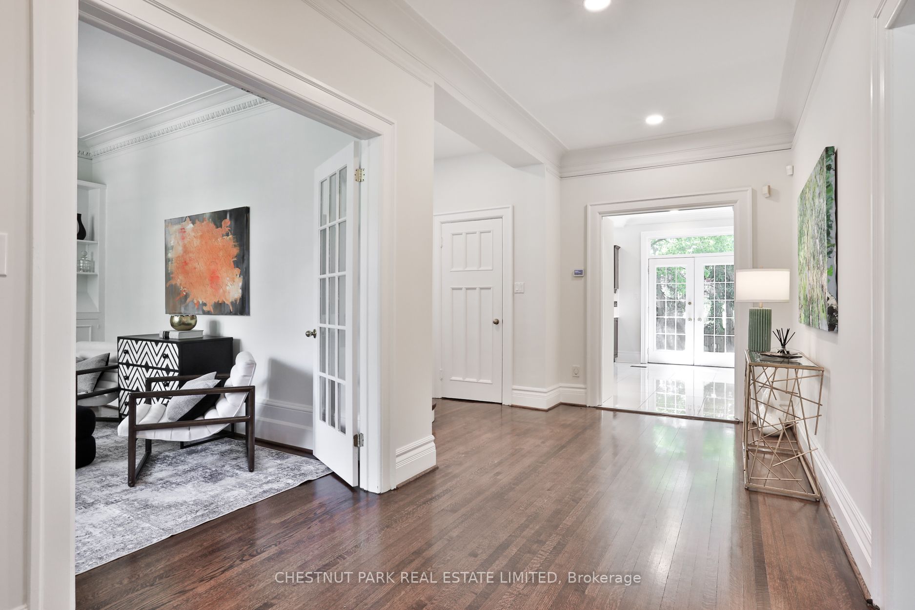121 Roxborough Drive