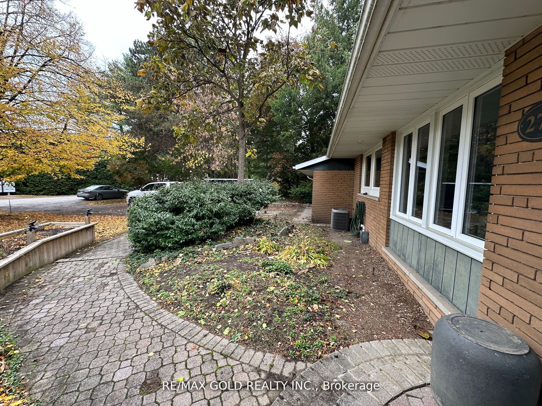 275 Eastcourt Road
