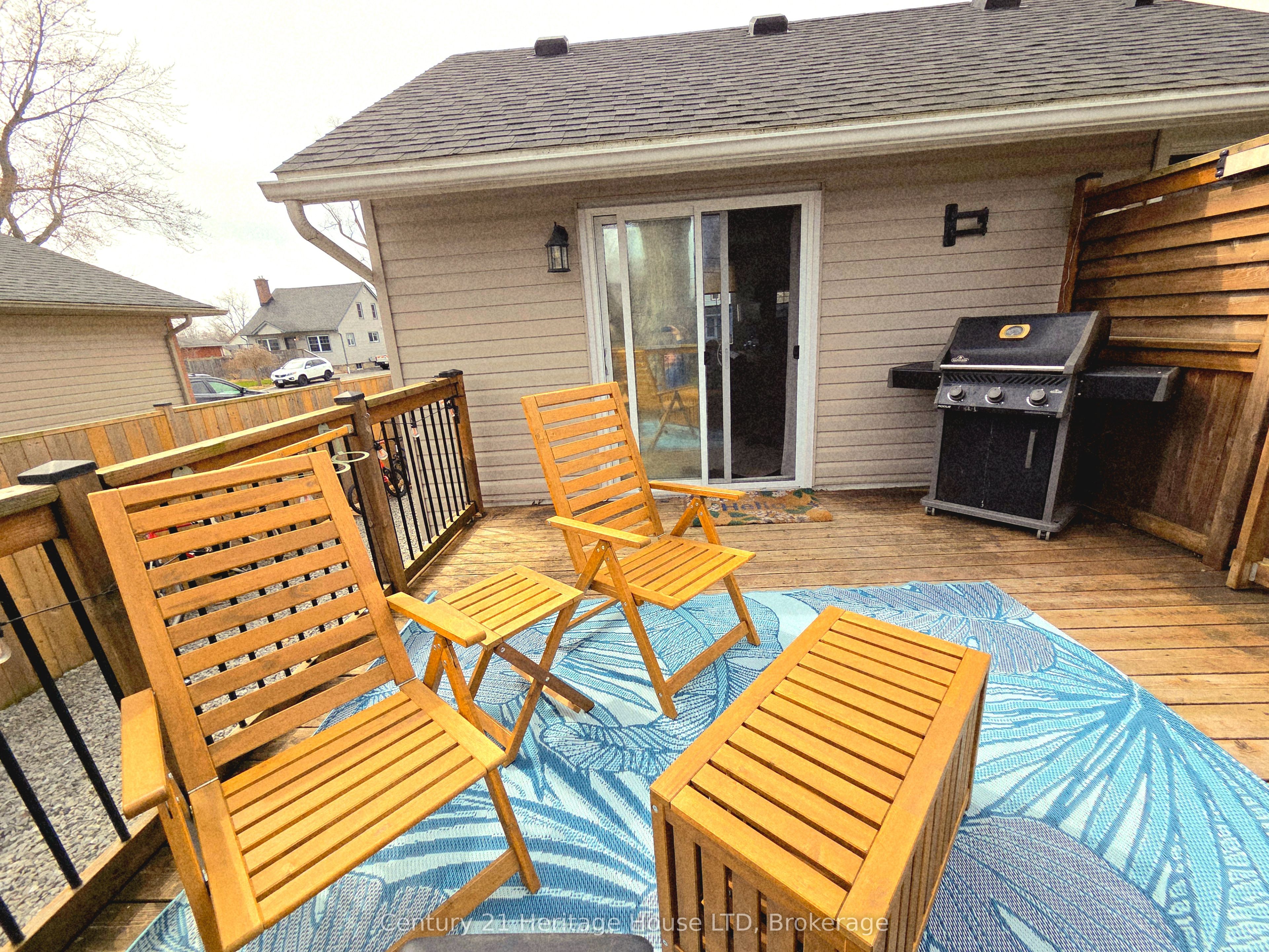 552 Lakeview Road