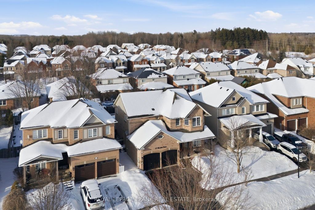 Photo of 57 Rosena Lane, Uxbridge, ON L9P 1X7 (MLS # N12806628)