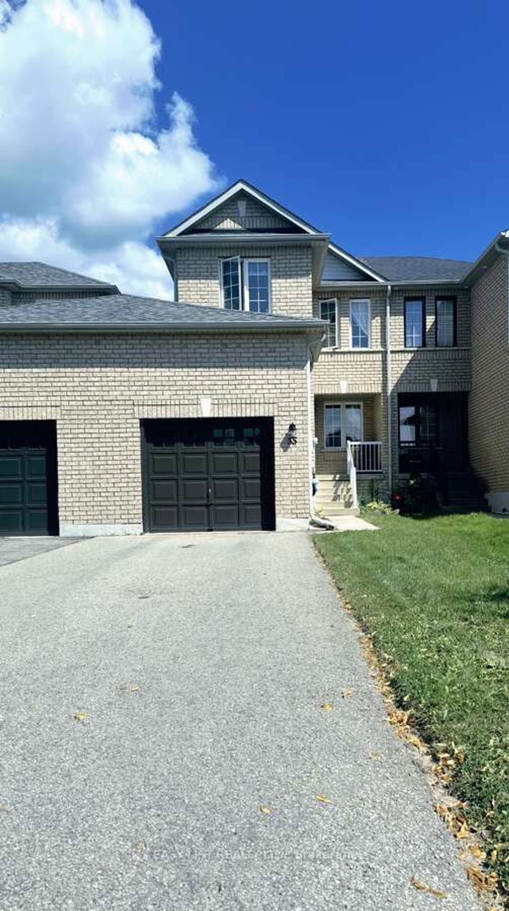 Photo of 35 Ridwell Street, Barrie, ON L4N 0W8 (MLS # S12469598)