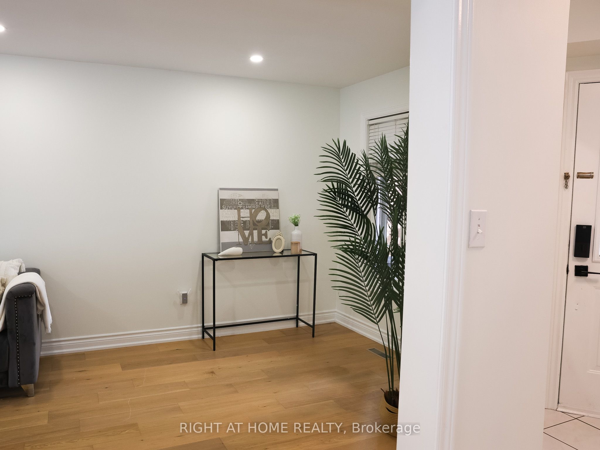 7031 Graydon Court