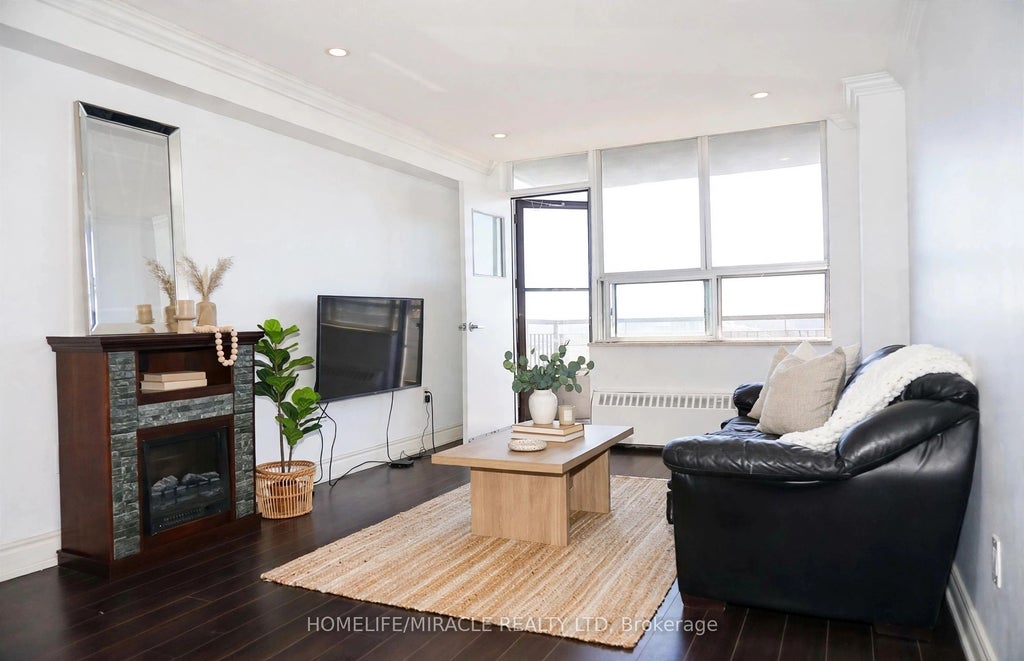 Photo of 100 Lotherton Pathway #605, Toronto, ON M6B 2G8 (MLS # W13770298)