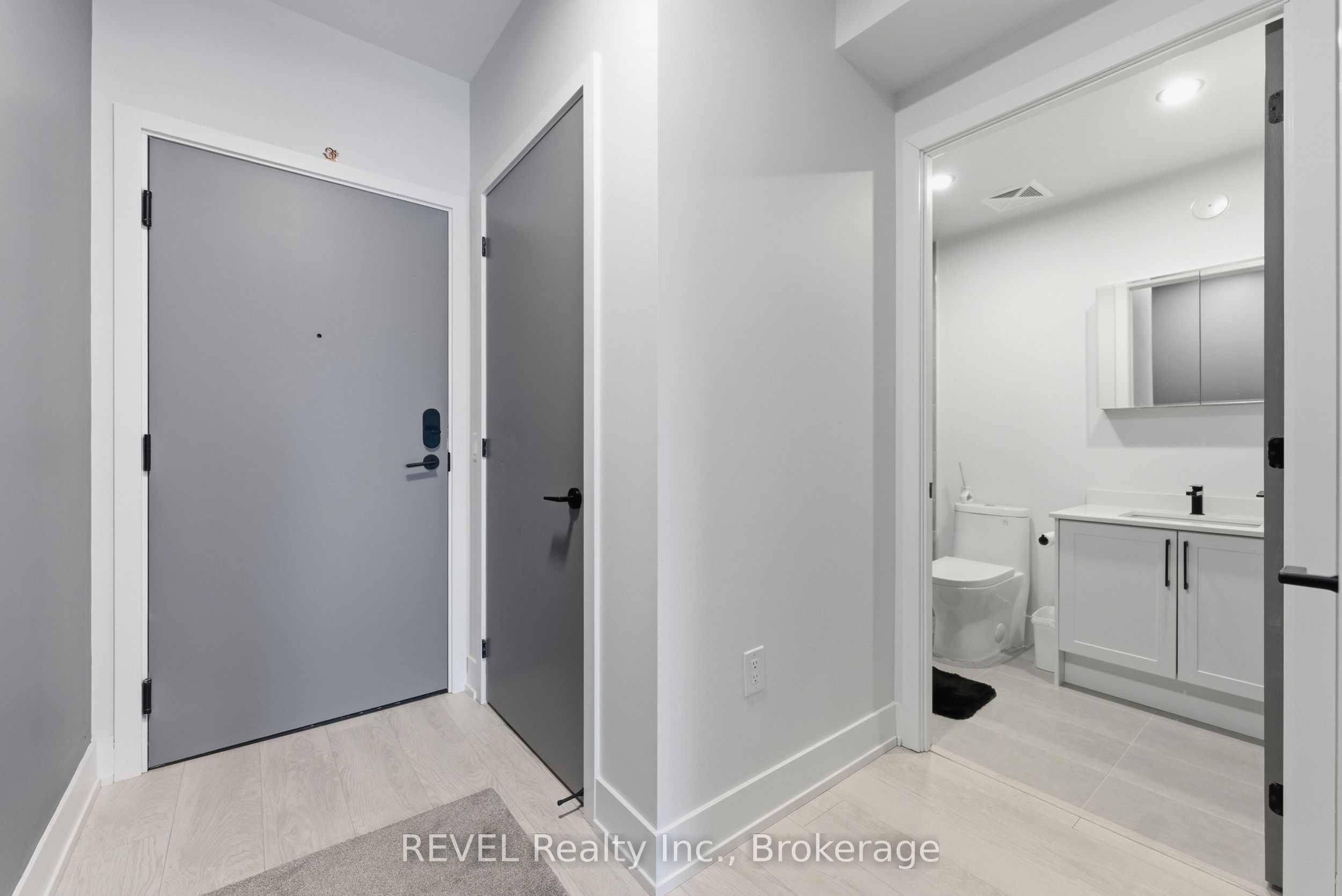 2450 Old Bronte Road 405