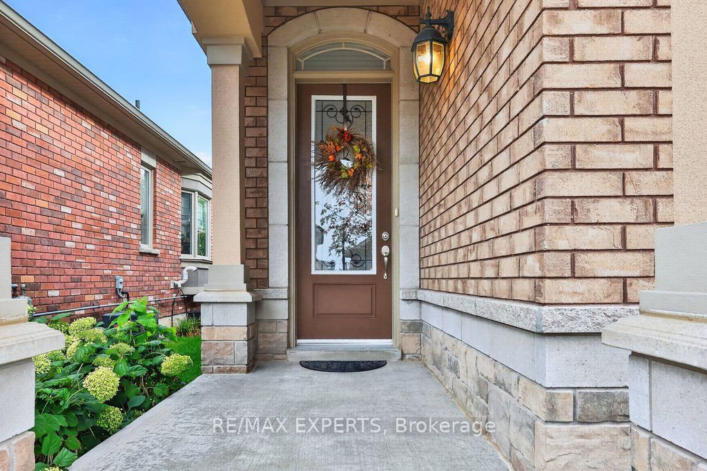 19 Westmount Drive 15