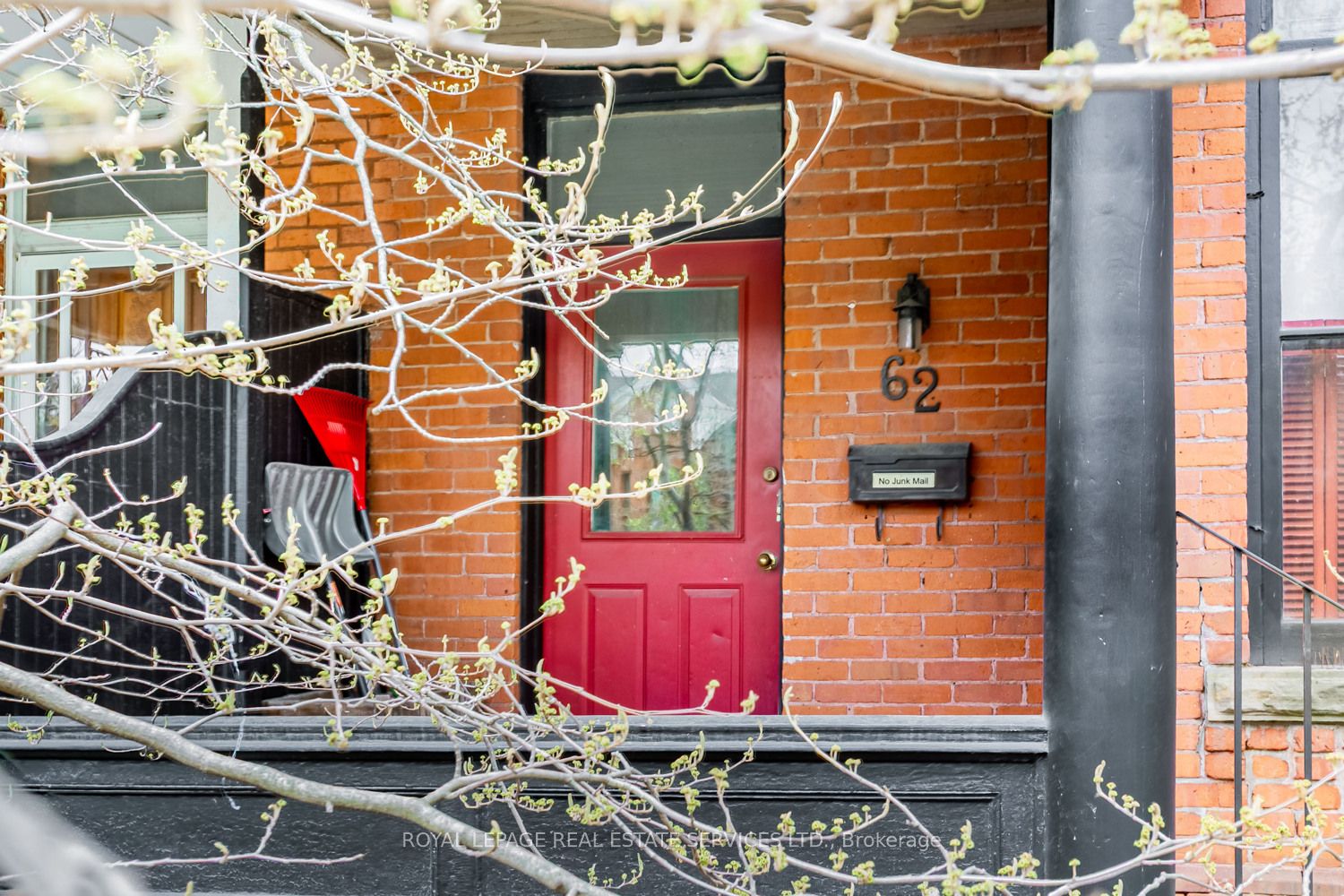 62 Lakeview Avenue