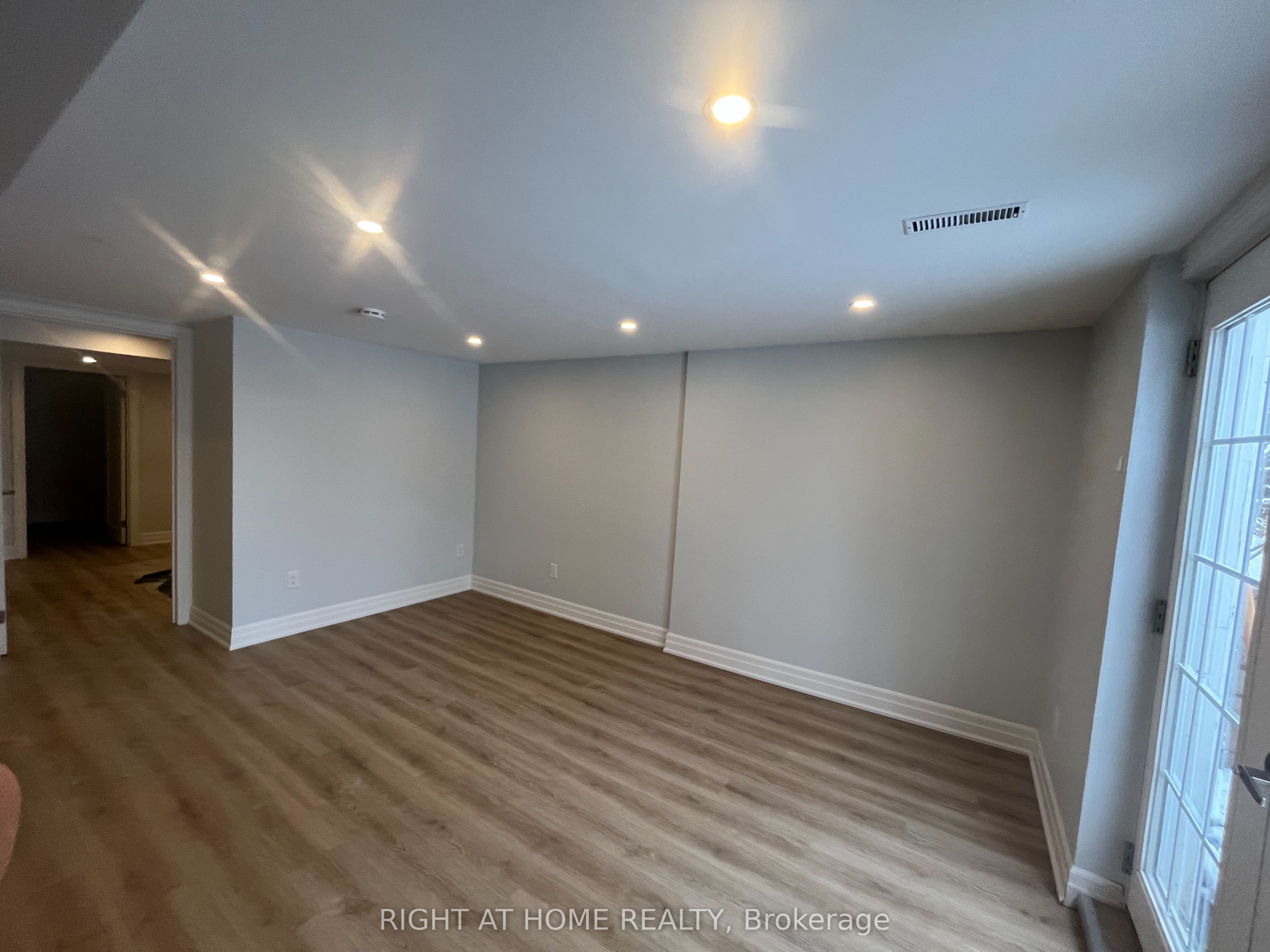 4203 Wheelwright Crescent