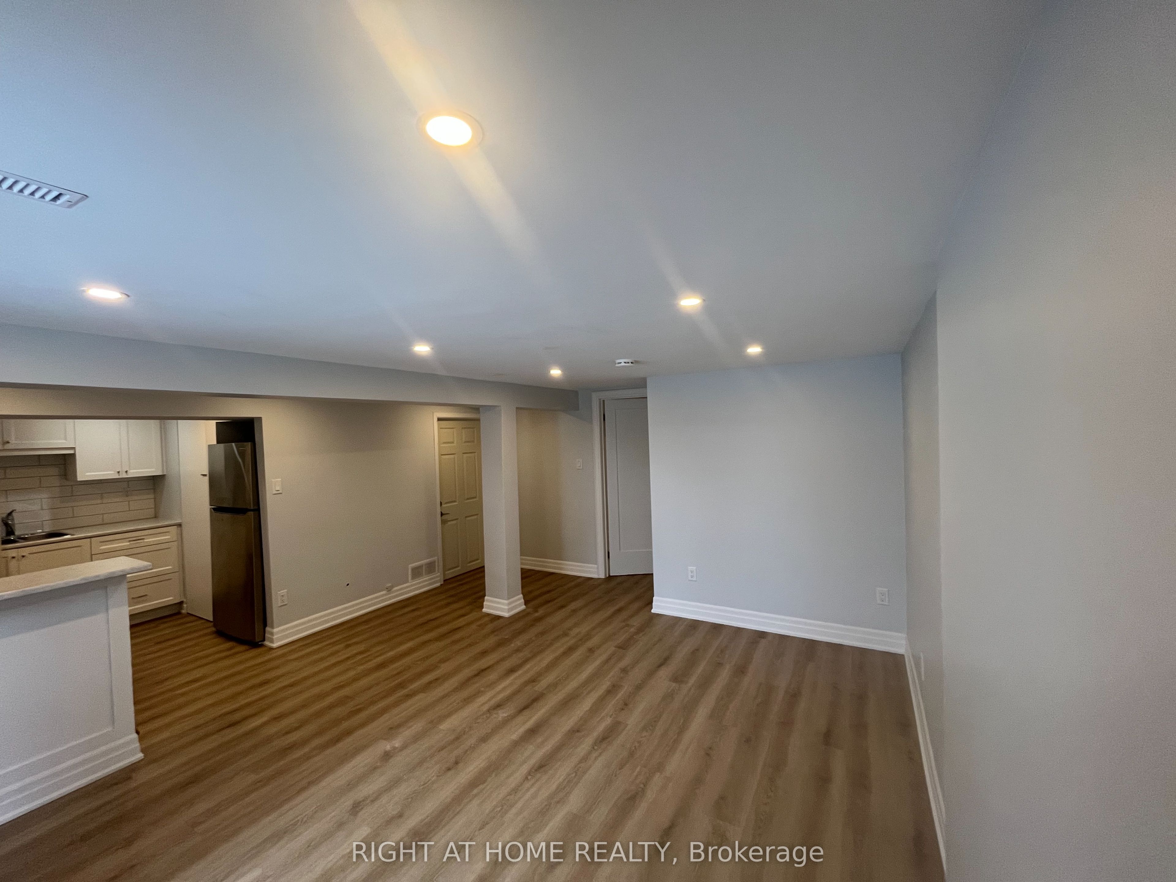 4203 Wheelwright Crescent