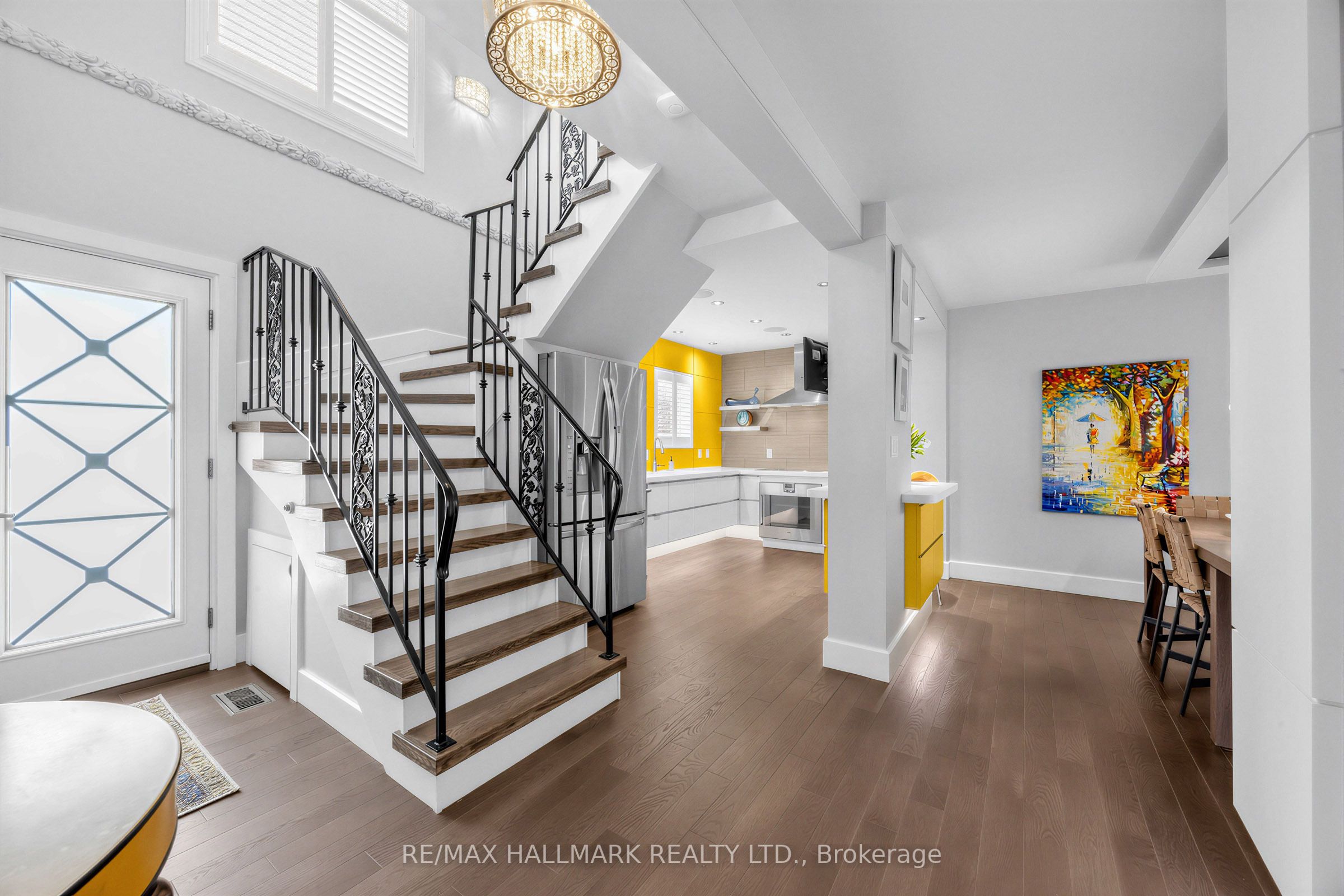 86 Binswood Avenue