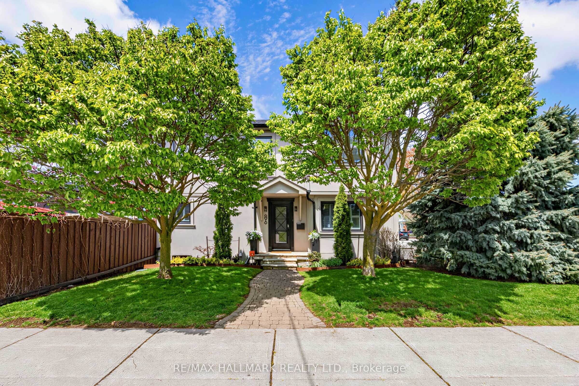 86 Binswood Avenue