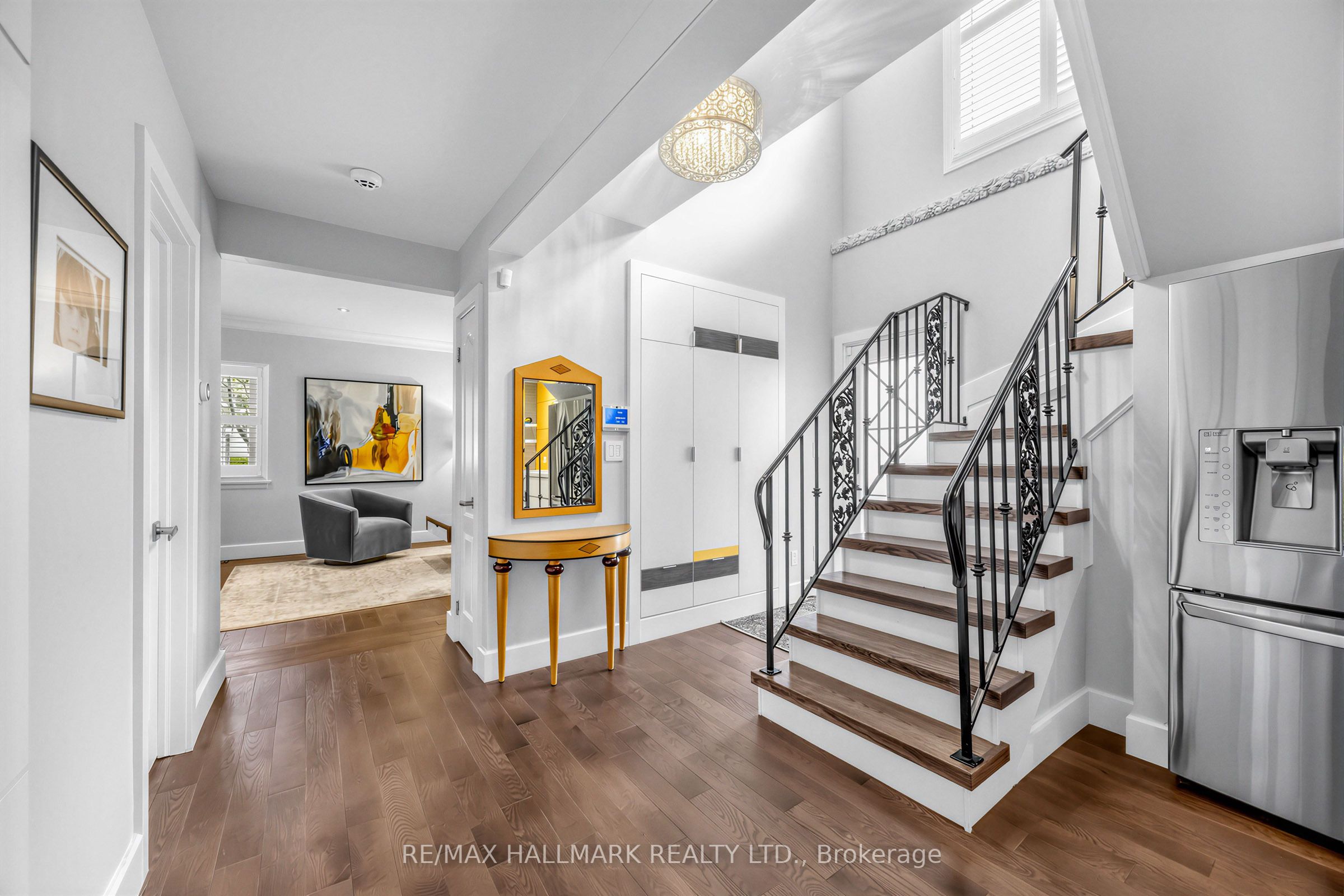 86 Binswood Avenue