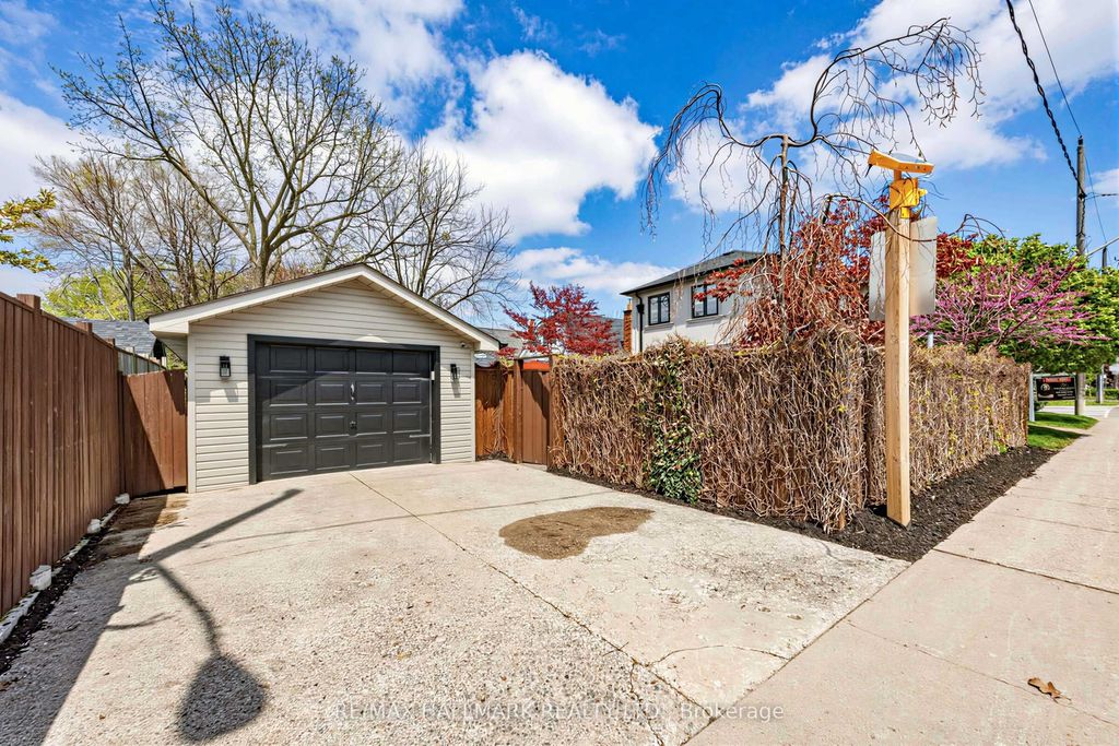 Photo of 86 Binswood Avenue, Toronto, ON M4C 3N9 (MLS # E13129664)