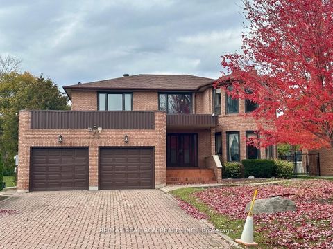 270 Arnold Avenue Vaughan ON L4J 1C2