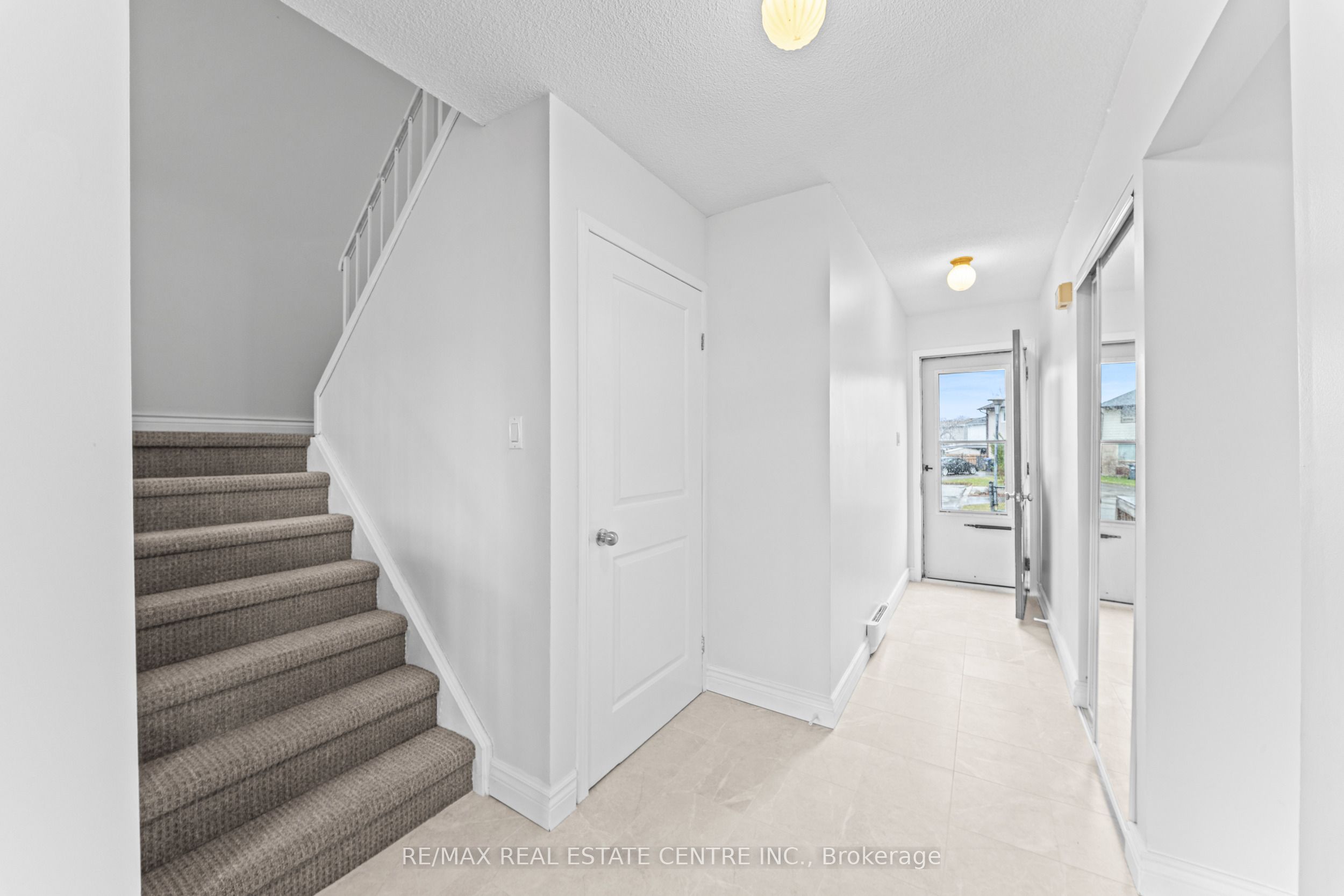13 Gold Pine Court