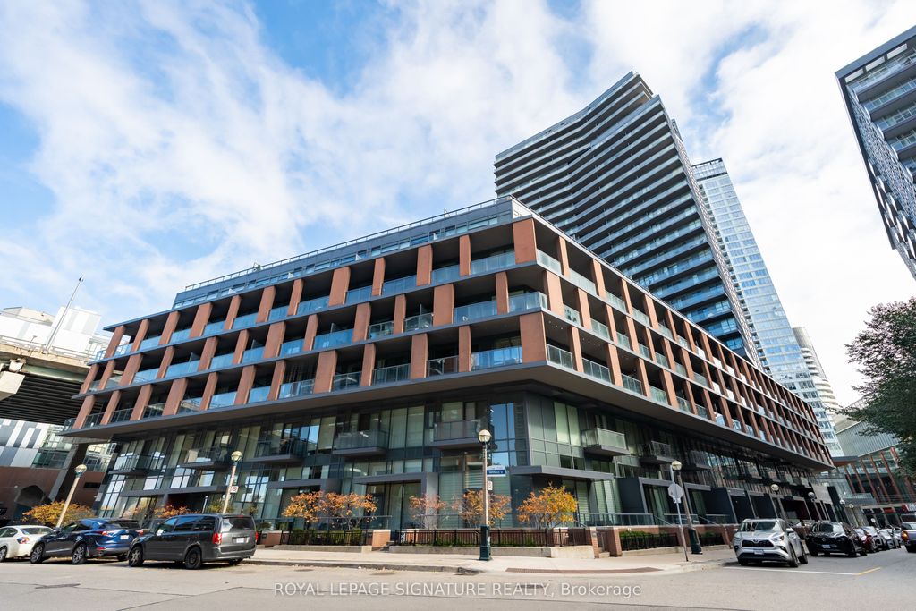 Photo of 20 Bruyeres Mews, Toronto, ON M5V 0G8 (MLS # C12989332)