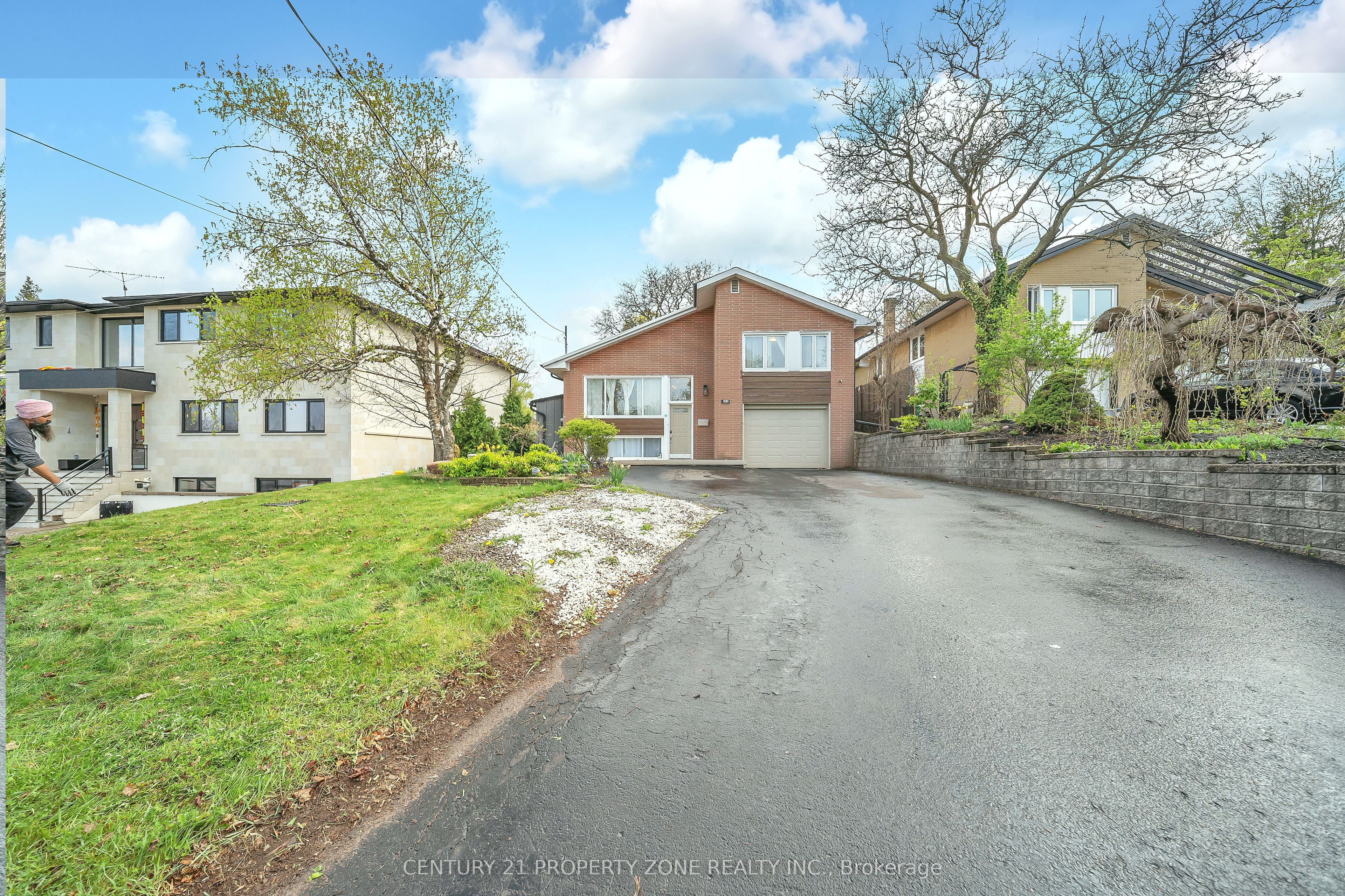122 Vista Boulevard