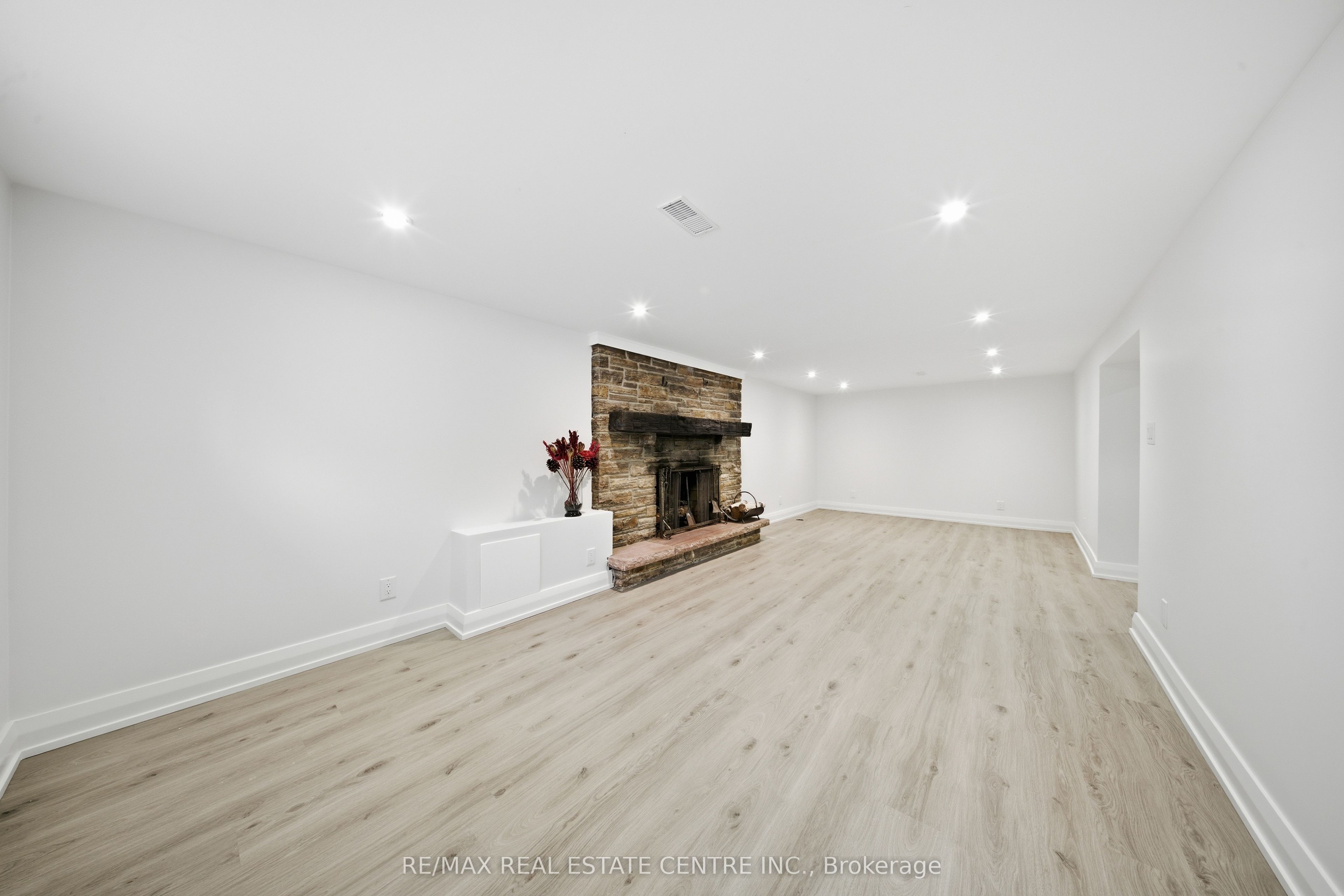 70 Beaverbrook Avenue Apt B (lower)
