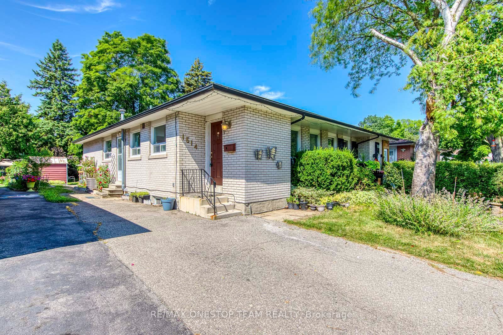 1514 Swanage Crescent