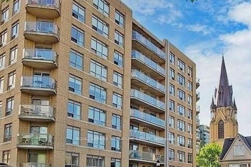 Photo of 140 Bathurst Street #207, Toronto, ON M5V 3N8 (MLS # C12877172)