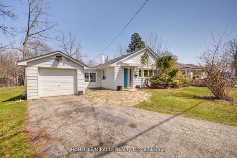 1235 Old River Road Mississauga ON L5G 3G2