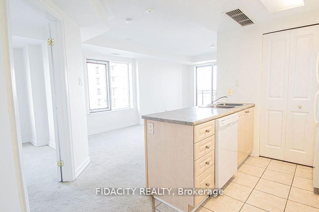 Photo of 310 Central Park Drive #4B, Carlington - Central Park, ON K2C 4G4 (MLS # X13002166)