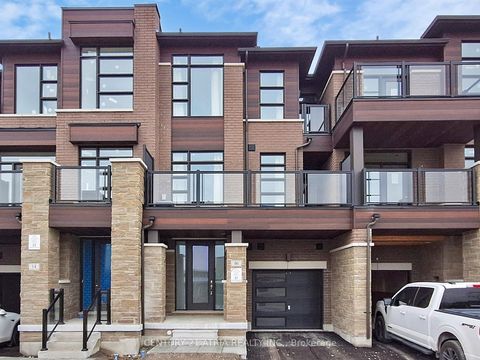 16 Harold Winston Lane Richmond Hill ON L4S 1N5