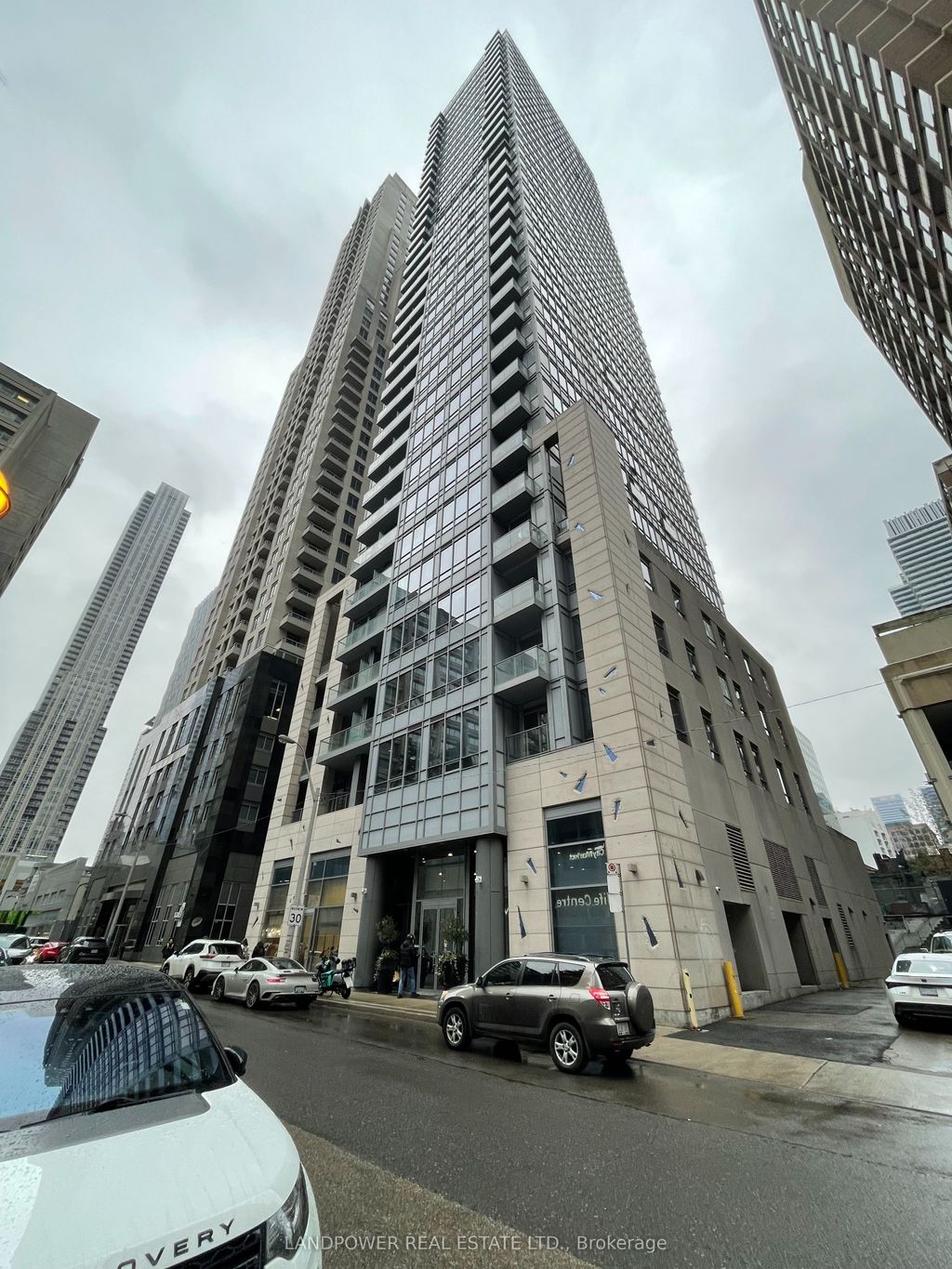 Photo of 21 Balmuto Street #1501, Toronto, ON M4Y 1W4 (MLS # C12548102)