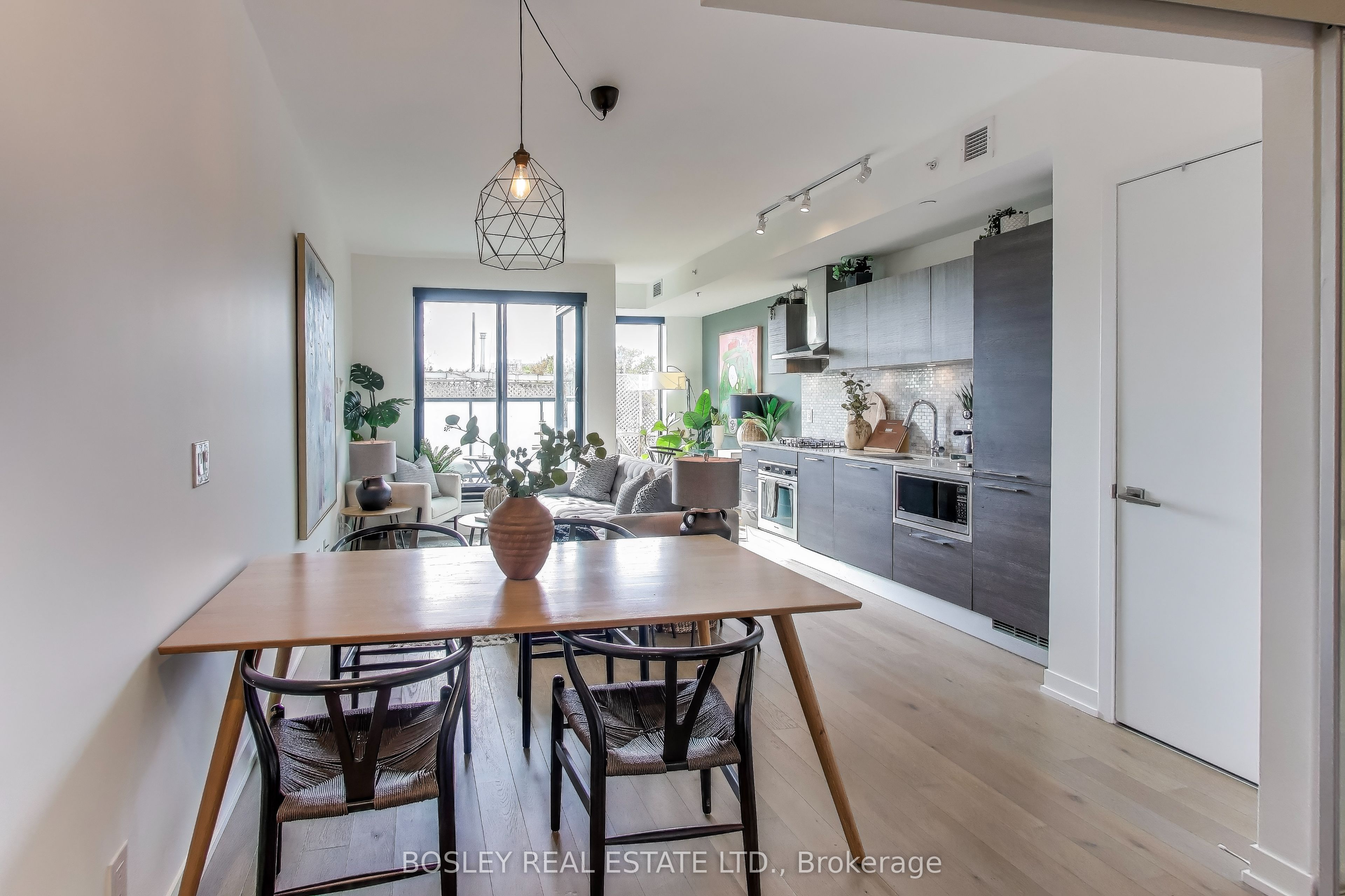 530 Indian Grove 416