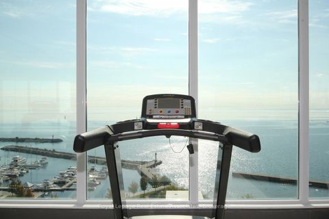 11 Bronte Road 303 Oakville ON L6L 0E1