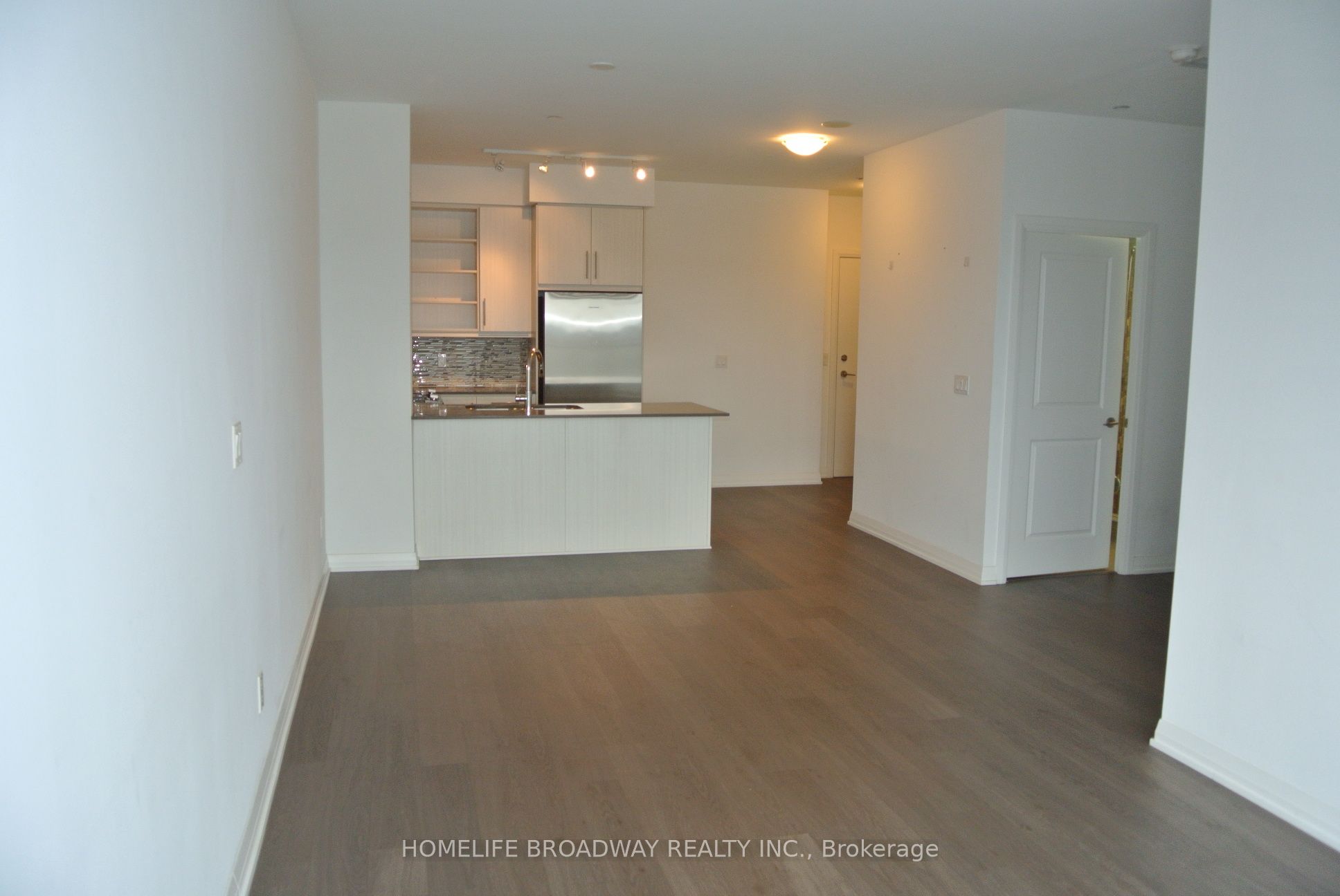 65 Oneida Crescent 1011
