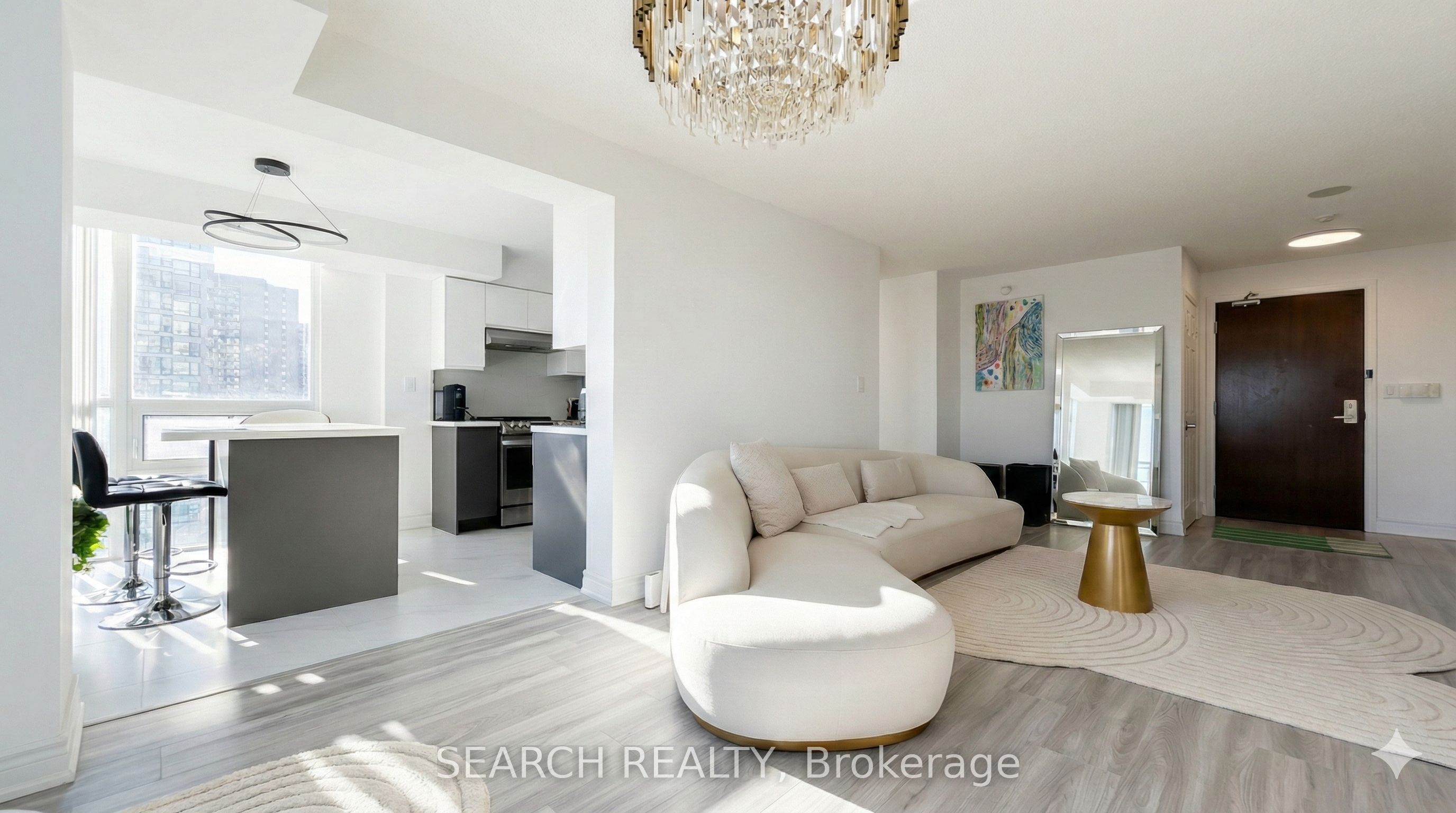 35 Hollywood Avenue 1706