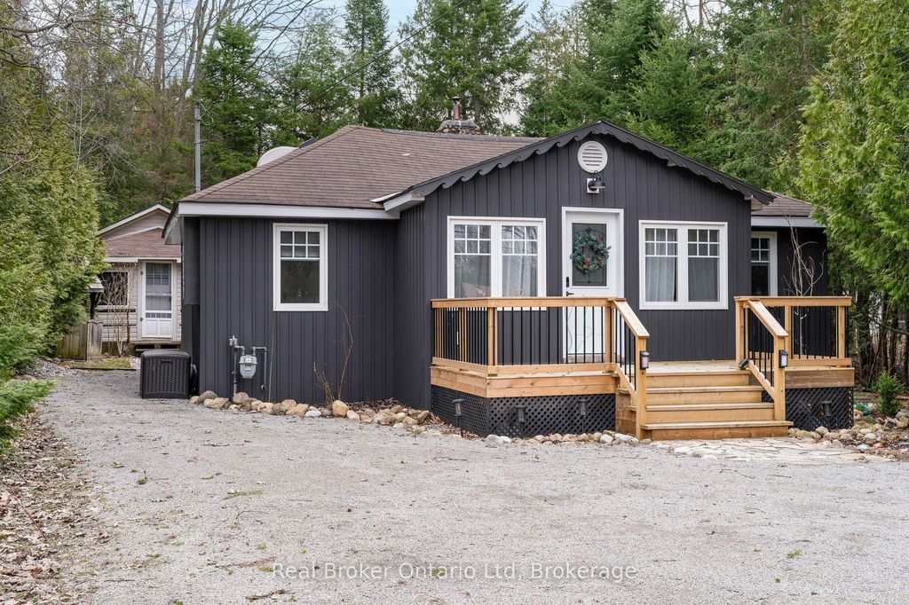 Photo of 1071 LAWSON Road, Tiny, ON L0L 1P0 (MLS # S12790170)